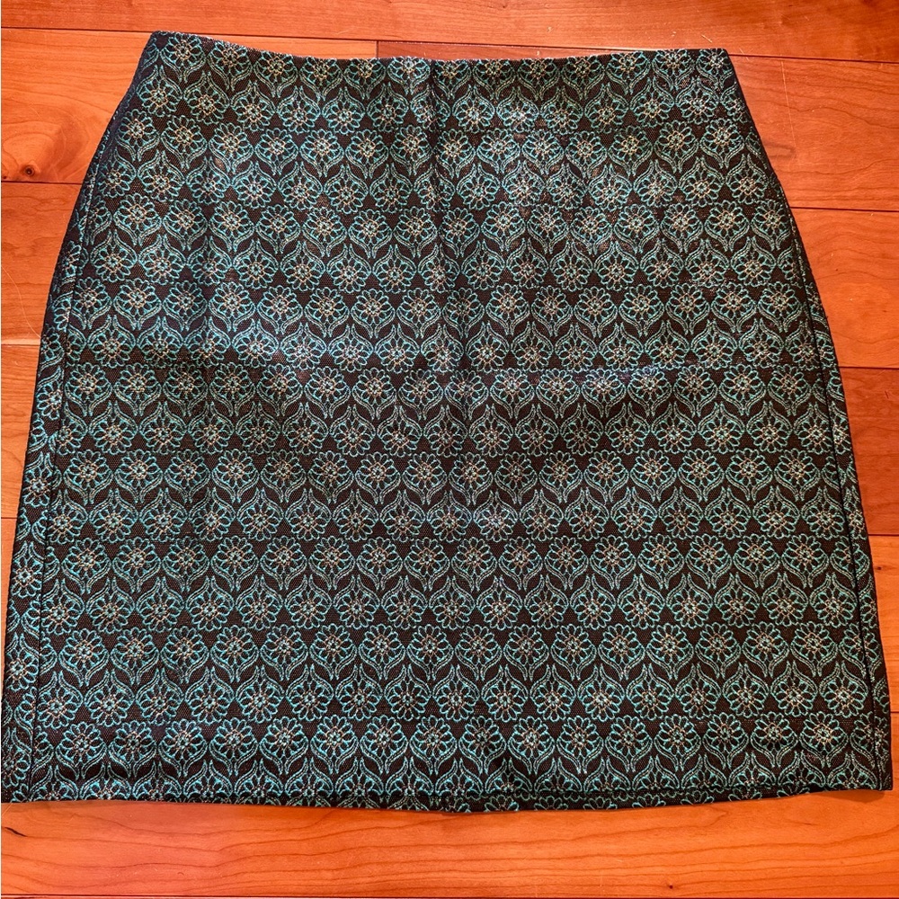 LOFT Black, Silver, & Green Mini Pencil Skirt